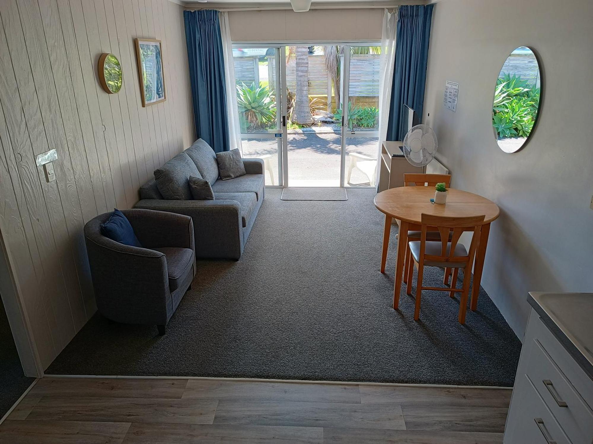 Beaches Motel Waihi Extérieur photo