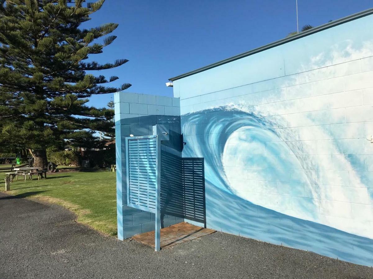 Beaches Motel Waihi Extérieur photo