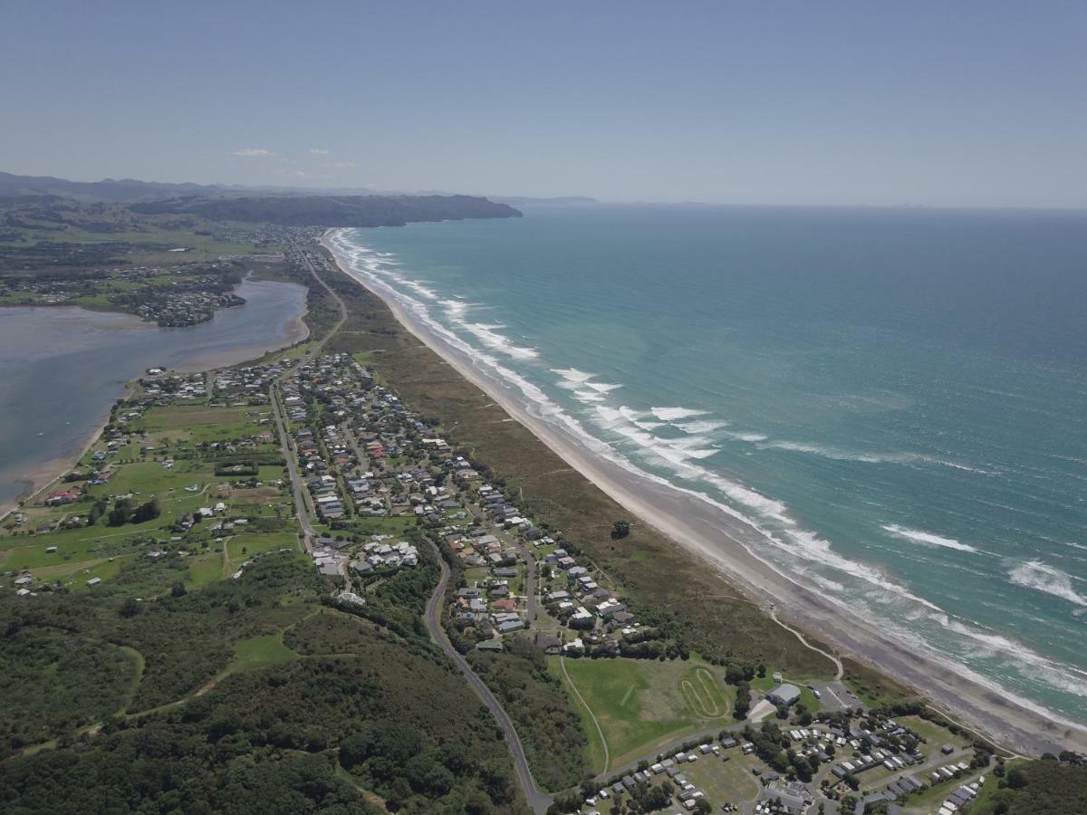 Beaches Motel Waihi Extérieur photo