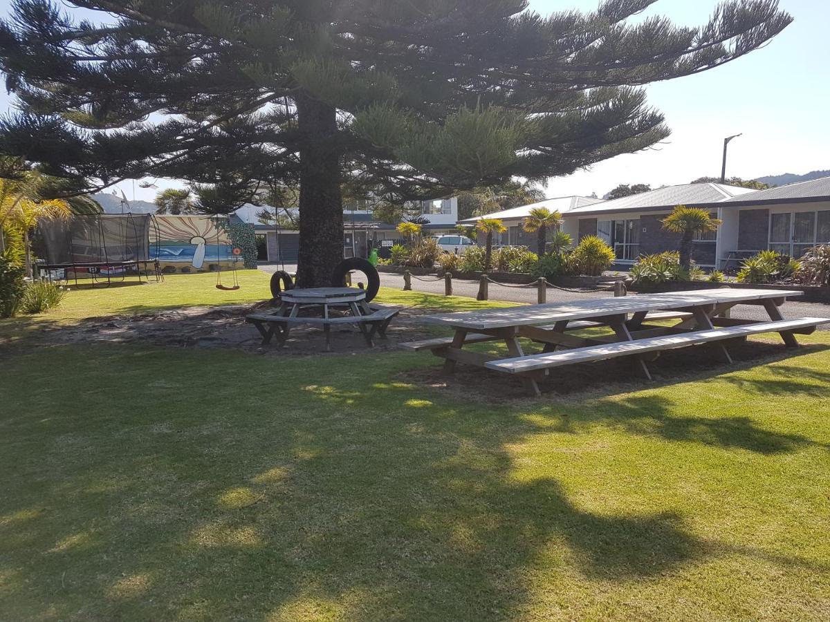 Beaches Motel Waihi Extérieur photo