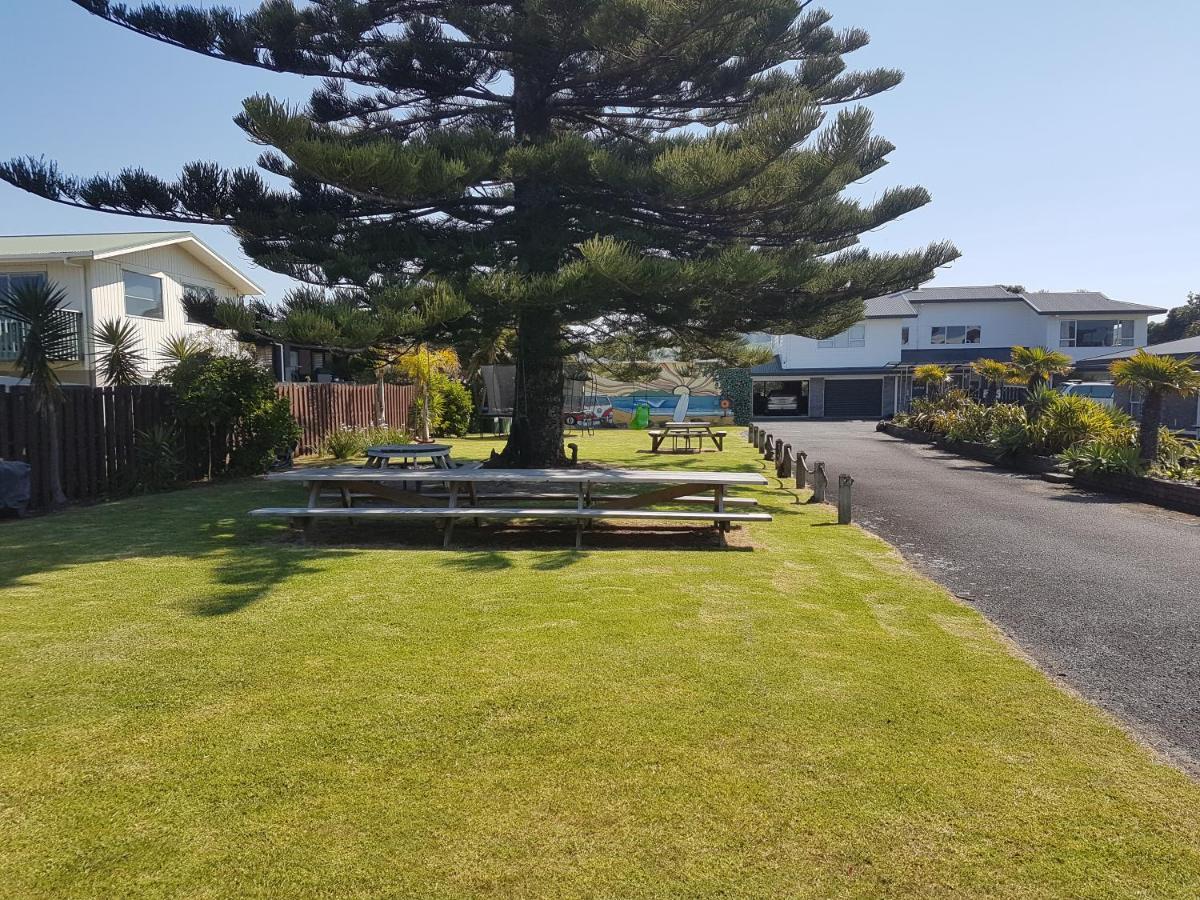 Beaches Motel Waihi Extérieur photo