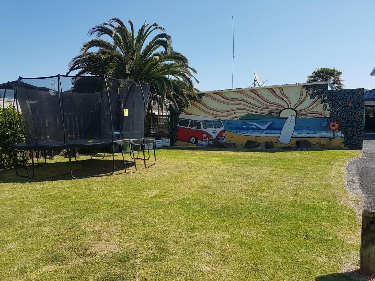 Beaches Motel Waihi Extérieur photo