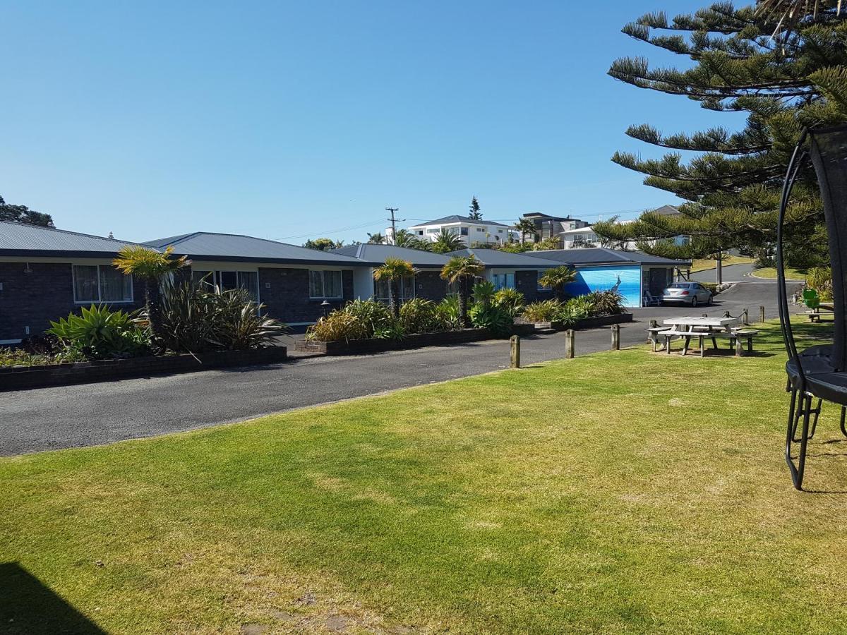 Beaches Motel Waihi Extérieur photo